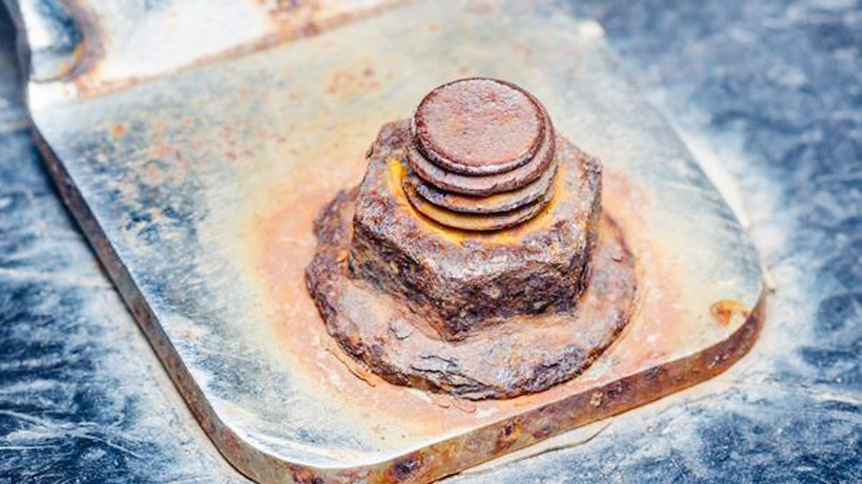 How to Loosen Rusted Bolts Home Remedy