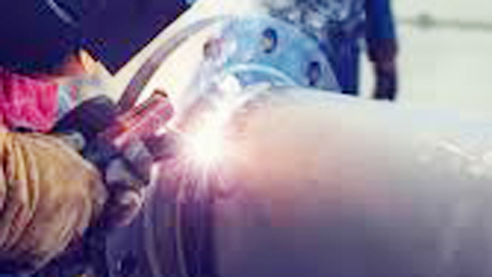 What Does a Pipeline Welder Make