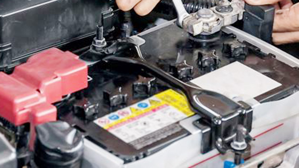 What to Disconnect When Welding on a Vehicle