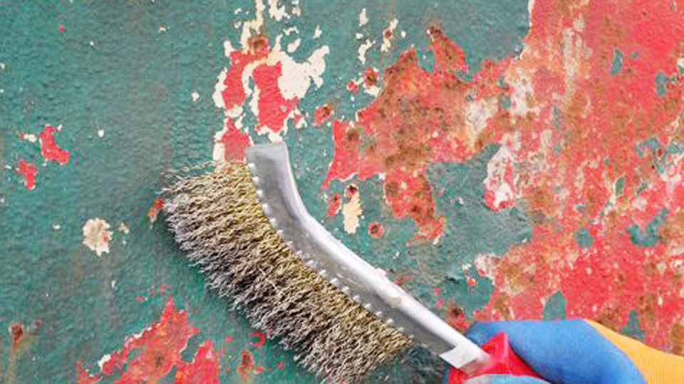 How to Get Acrylic Paint to Stay on Metal