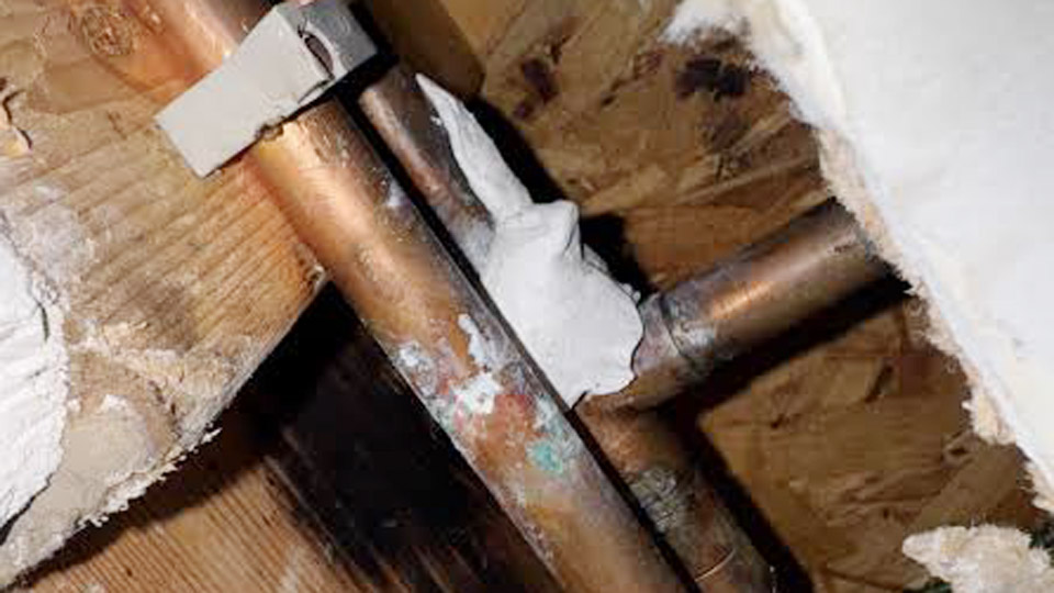 How to Remove JB Water Weld for Copper Pipe