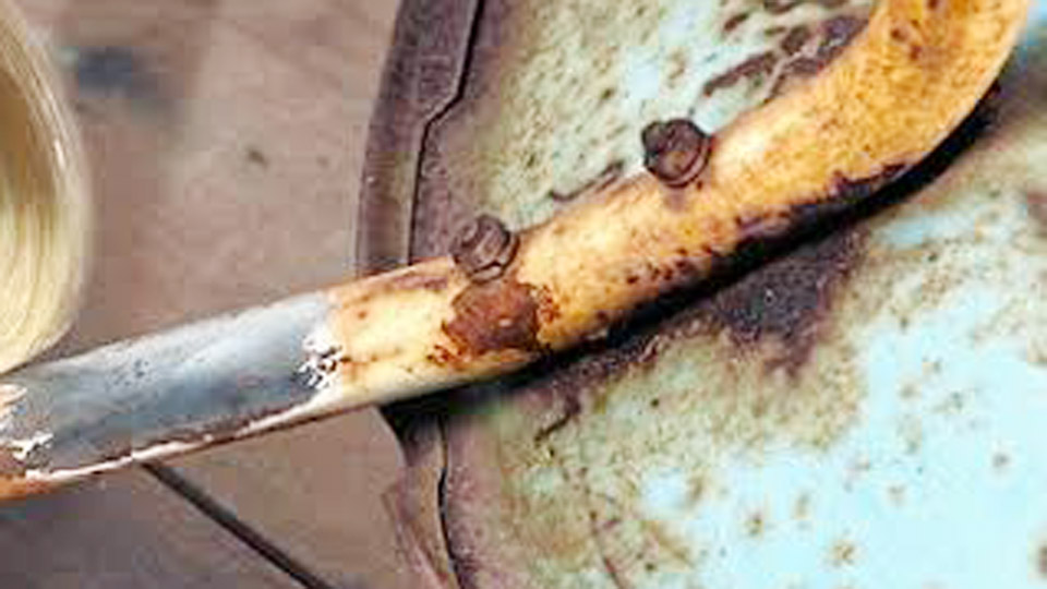 How to Remove Rust from Metal Without Scratching